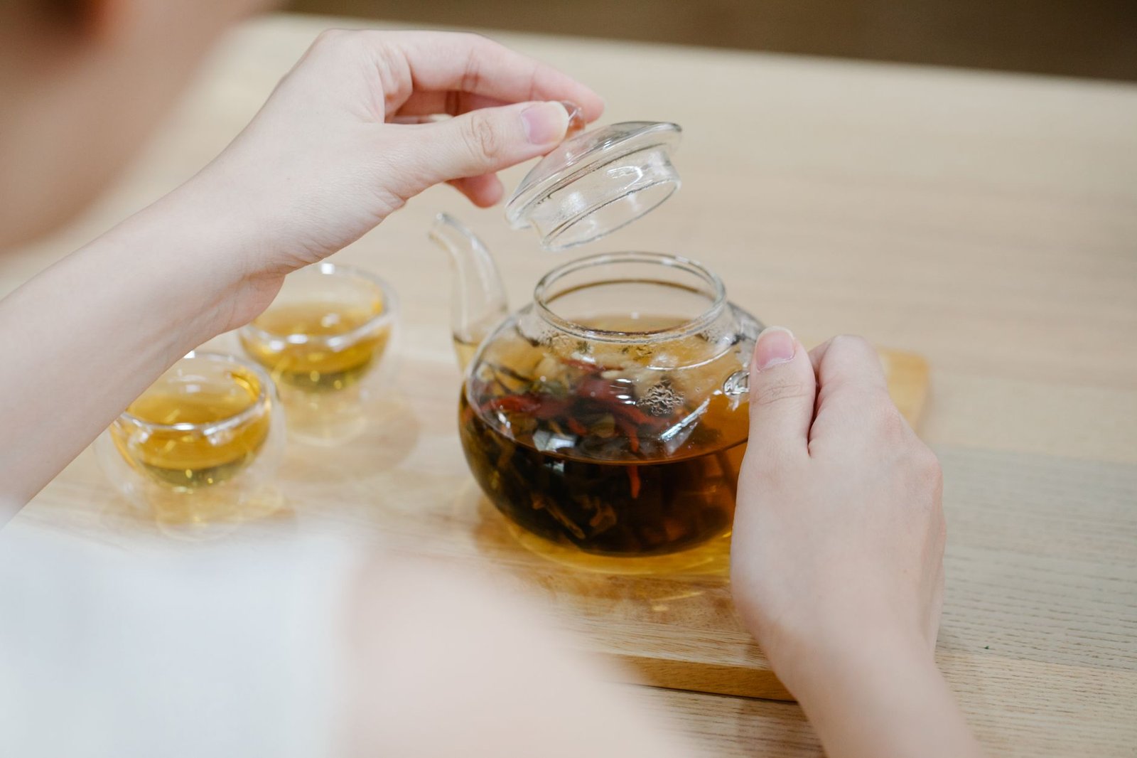 Matcha Konomi Organic Japanese Hojicha Review: A Straightforward Loose-Leaf Roasted Green Tea